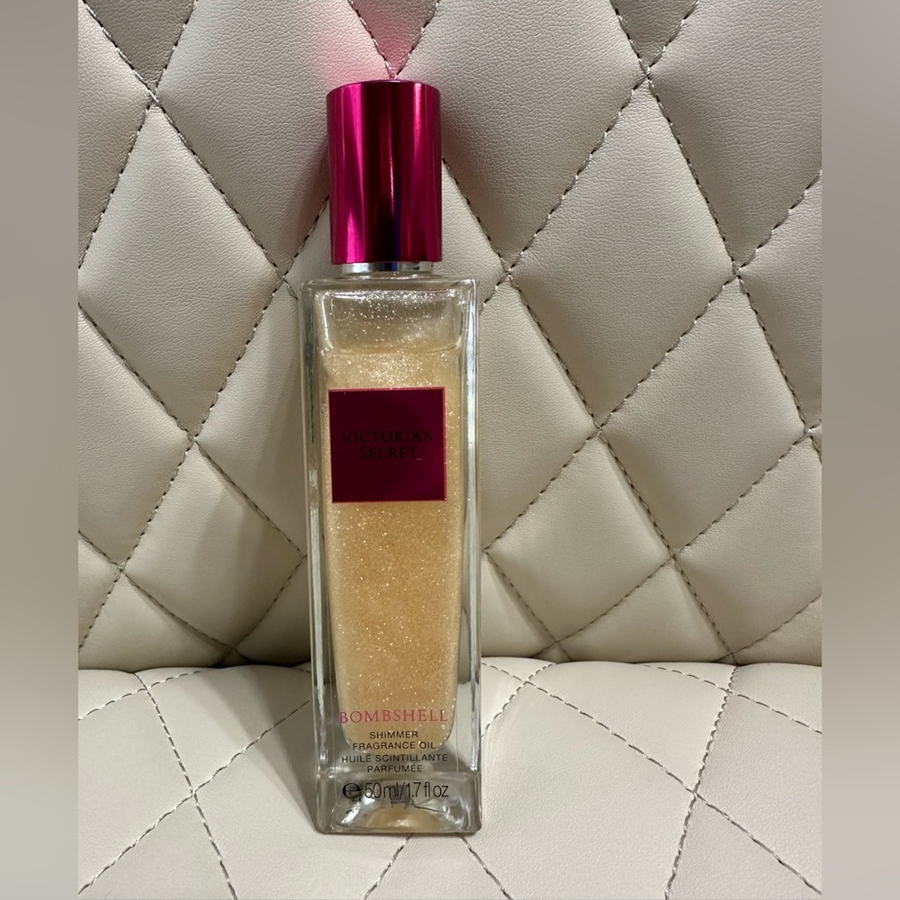 Victoria's Secret Bombshell Shimmer Fragrance Oil